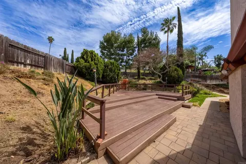 Exterior - 1367 Heritage Ct, Escondido, CA 92027 photo 2 of 10