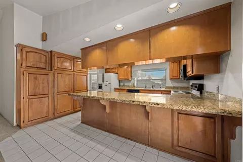 Kitchen - 1367 Heritage Ct, Escondido, CA 92027 photo 3 of 3