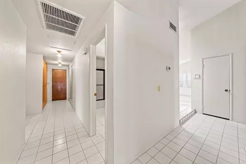 Entry Way - 1367 Heritage Ct, Escondido, CA 92027 photo 1 of 1