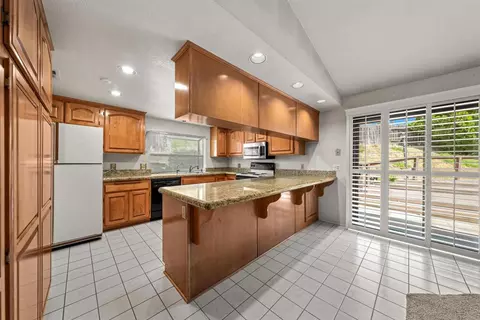 Kitchen - 1367 Heritage Ct, Escondido, CA 92027 photo 2 of 3