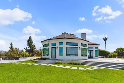 Exterior - 9355 Lavell St, La Mesa, CA 91941 photo 5 of 14