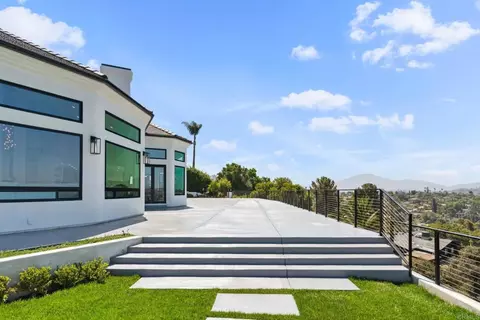 Exterior - 9355 Lavell St, La Mesa, CA 91941 photo 6 of 14