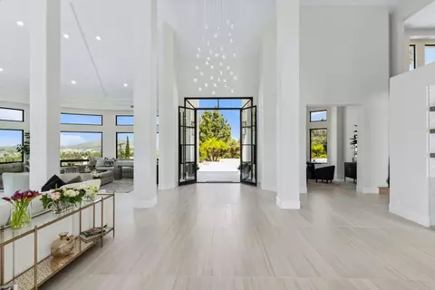 Entry Way - 9355 Lavell St, La Mesa, CA 91941 photo 1 of 3