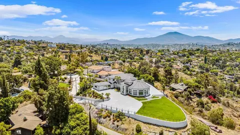 View/Area - 9355 Lavell St, La Mesa, CA 91941 photo 1 of 17