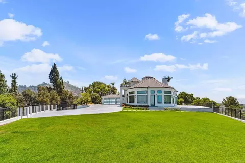 Exterior - 9355 Lavell St, La Mesa, CA 91941 photo 4 of 14