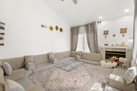Living - 846 Friendly Cir, El Cajon, CA 92021 photo 1 of 7