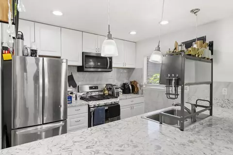 Kitchen - 846 Friendly Cir, El Cajon, CA 92021 photo 1 of 3