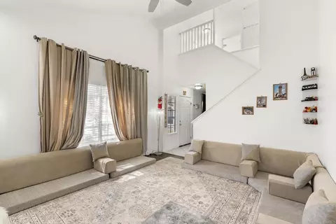 Living - 846 Friendly Cir, El Cajon, CA 92021 photo 3 of 7