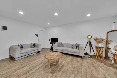 Living - 10235 Madrid Way #114, Spring Valley, CA 91977 photo 2 of 2