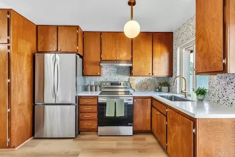 8750 Wahl St, Santee, CA 92071