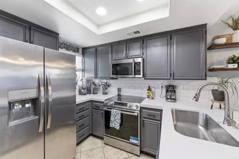 Kitchen - 2373 Kings View Cir, Spring Valley, CA 91977 photo 2 of 2