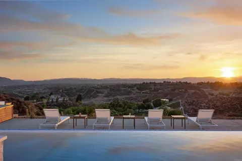 42144 Citrus Heights Rd, Temecula, CA 92592