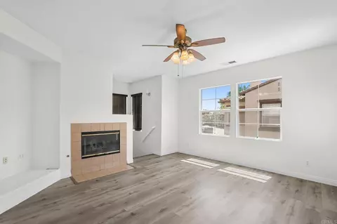 Living - 641 Sumner Way # 1, Oceanside, CA 92058 photo 3 of 4
