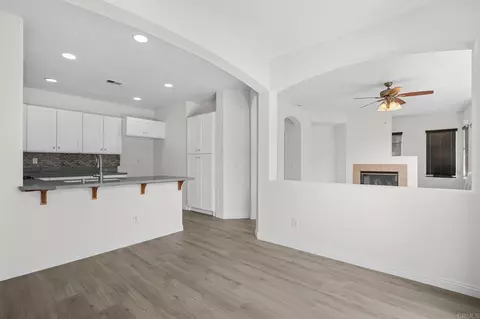 Living - 641 Sumner Way # 1, Oceanside, CA 92058 photo 2 of 4