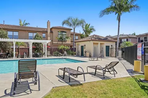 Exterior - 641 Sumner Way # 1, Oceanside, CA 92058 photo 5 of 6