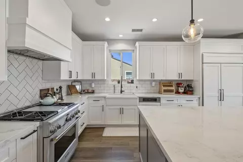 Kitchen - 4789 Harbinson Ave, La Mesa, CA 91942 photo 3 of 4