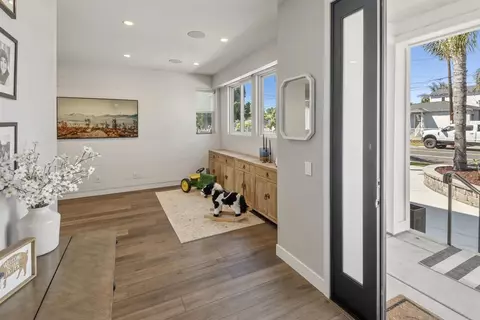 Entry Way - 4789 Harbinson Ave, La Mesa, CA 91942 photo 4 of 7