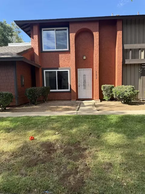 1652 E Summertime Dr #2, El Cajon, CA 92021