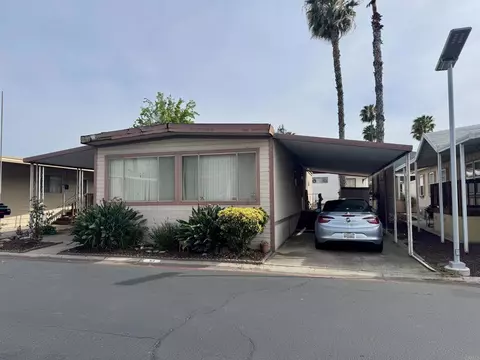 8301 Mission Gorge Rd #54, Santee, CA 92071