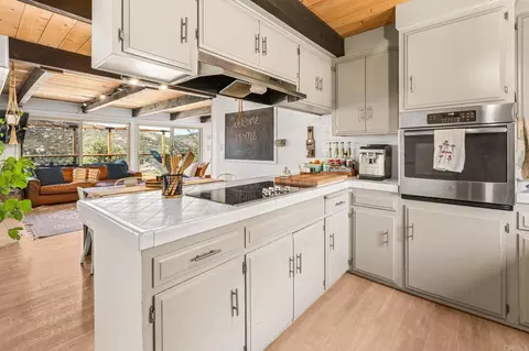 Kitchen - 8142 Foothill, Pine Valley, CA 91962 photo 3 of 4