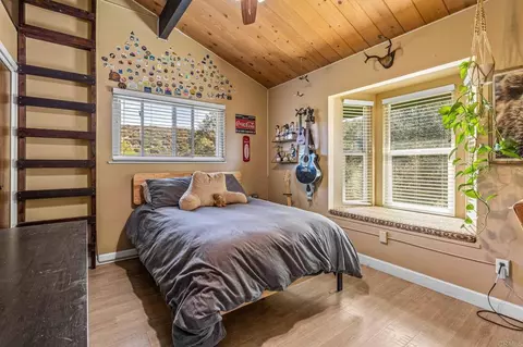 Bedroom - 8142 Foothill, Pine Valley, CA 91962 photo 4 of 5