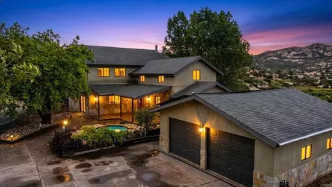 3860 Carveacre Rd, Alpine, CA 91901