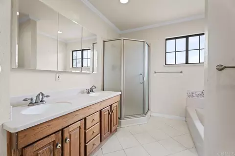 Bath - 3860 Carveacre Rd, Alpine, CA 91901 photo 3 of 3