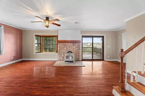 Living - 3860 Carveacre Rd, Alpine, CA 91901 photo 2 of 2