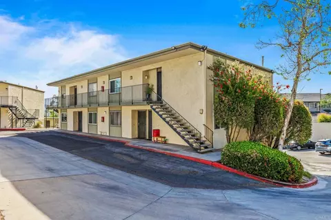 Exterior - 276 S Pierce St, El Cajon, CA 92020 photo 4 of 5