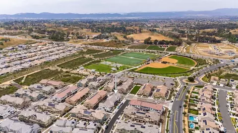 View/Area - 39372 Corvina Ln, Temecula, CA 92591 photo 4 of 6