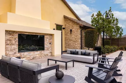 View/Area - 39372 Corvina Ln, Temecula, CA 92591 photo 6 of 6