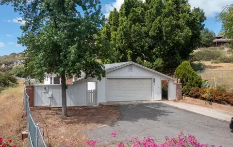 1248 Cedar St, Ramona, CA 92065
