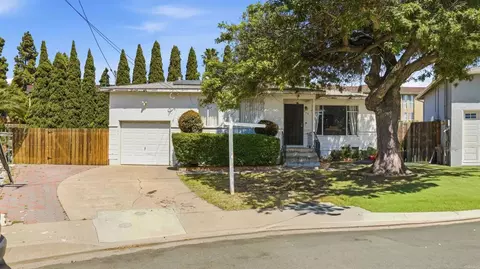 335 Brightwood Ave, Chula Vista, CA 91910