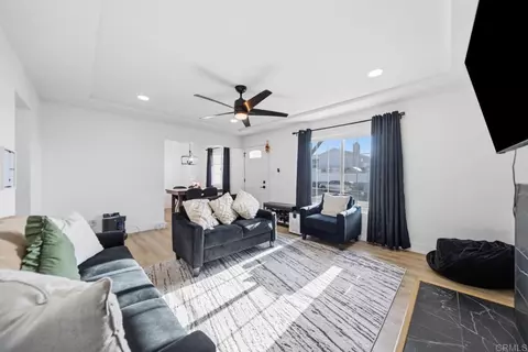 649 S 61st St, San Diego, CA 92114