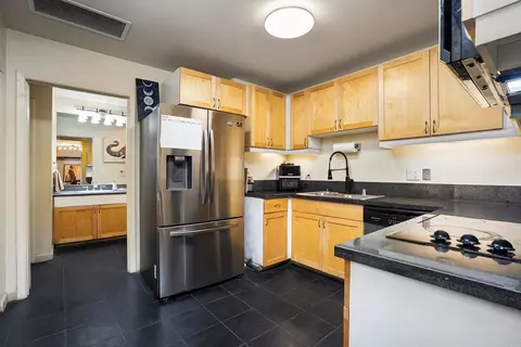 1150 J St #313, San Diego, CA 92101