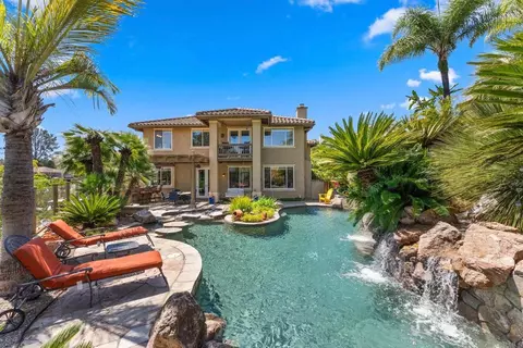 1334 Emeraude Gln, Escondido, CA 92029