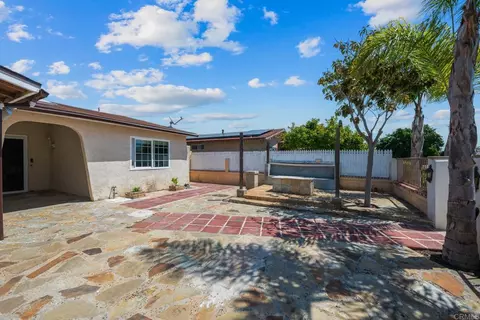 Exterior - 4608 Calle De Retiro, Oceanside, CA 92057 photo 1 of 8