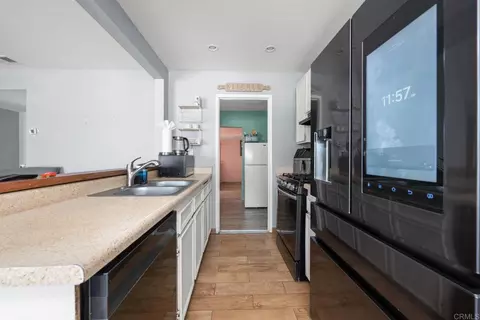Entry Way - 4608 Calle De Retiro, Oceanside, CA 92057 photo 1 of 1