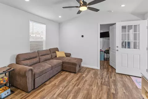 3221 Bancroft Dr #25, Spring Valley, CA 91977 photo 12
