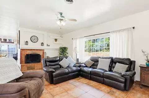 Living - 11115 Pinehurst Dr, Lakeside, CA 92040 photo 2 of 4