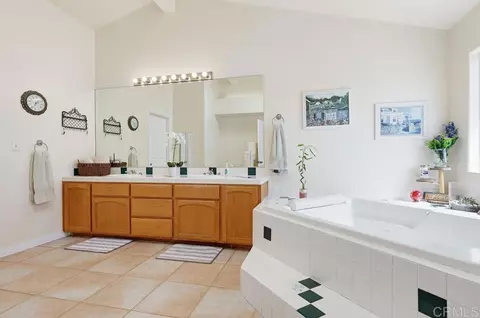 Bath - 11115 Pinehurst Dr, Lakeside, CA 92040 photo 1 of 8