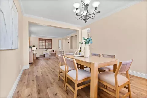 Dining - 33360 Barrington, Temecula, CA 92592 photo 1 of 2