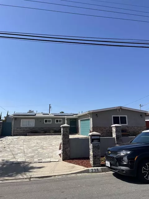238 Lakeview Ave, Spring Valley, CA 91977