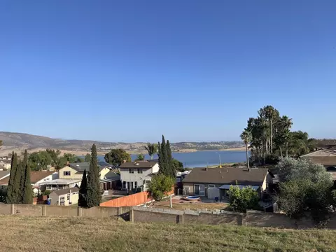238 Lakeview Ave, Spring Valley, CA 91977