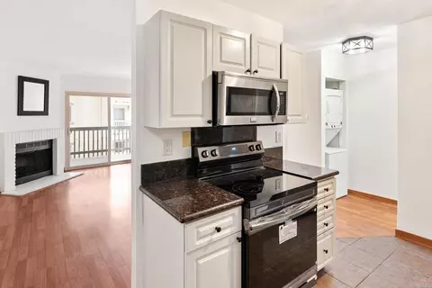 3010 Alta View Dr #207, San Diego, CA 92139