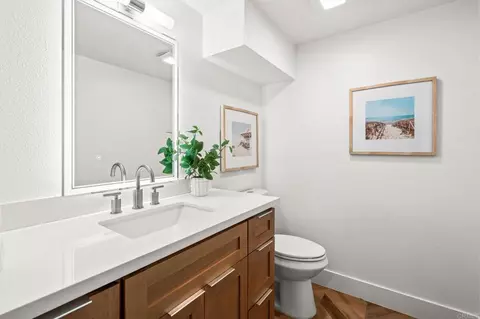 Bath - 90 Montego Ct, Coronado, CA 92118 photo 1 of 6