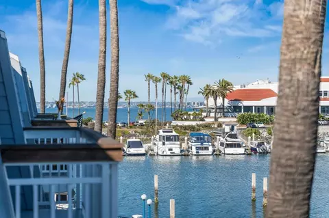 View/Area - 90 Montego Ct, Coronado, CA 92118 photo 5 of 10