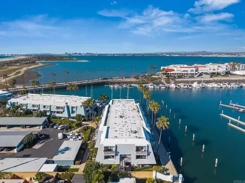 View/Area - 90 Montego Ct, Coronado, CA 92118 photo 8 of 10