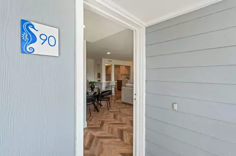 Entry Way - 90 Montego Ct, Coronado, CA 92118 photo 1 of 2