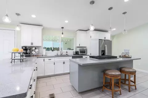 500 Rancheros Dr #73, San Marcos, CA 92069